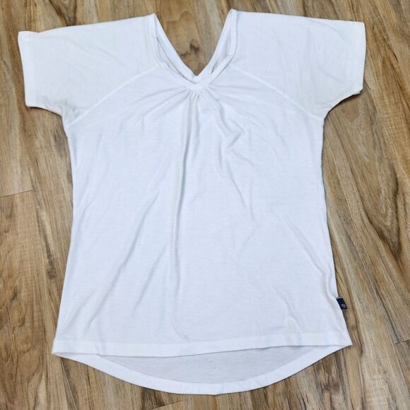 🐞Mountain Hardware White Vneck Hi-Low Short Sleeve Top Medium - Picture 1 of 11